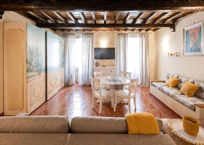Fram Spanish Steps Apartment *