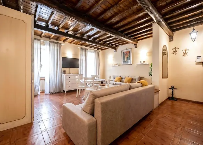 Fram Spanish Steps Apartment *
